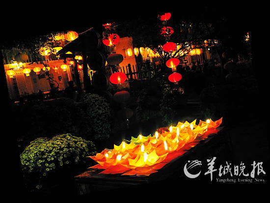 丽江酒吧街边的盏盏河灯，见证了许多艳遇(谭新杰 CFP)