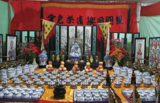 殿内场景(摄影：姚宝良)