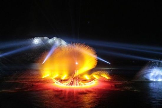 音乐喷泉(图：百度搜索引擎)