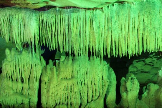 普者黑的地下溶洞(图：POCO网大肥皂泡)