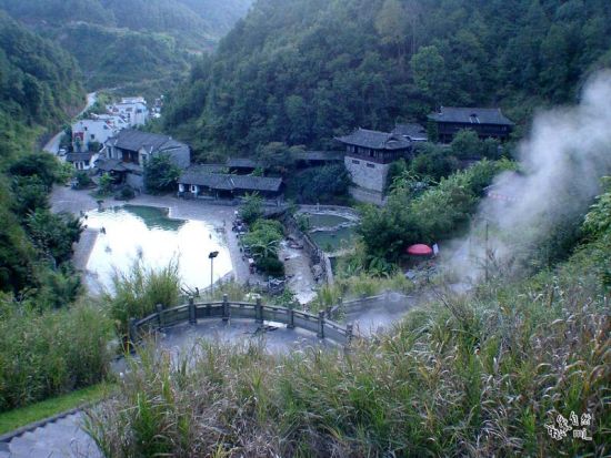 腾冲热海(图：百度搜索引擎)