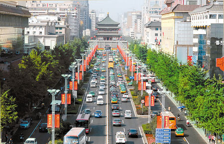 中国民生银行,招商银行,西安市商业银行等诸多金融机构纷纷在南大街抢