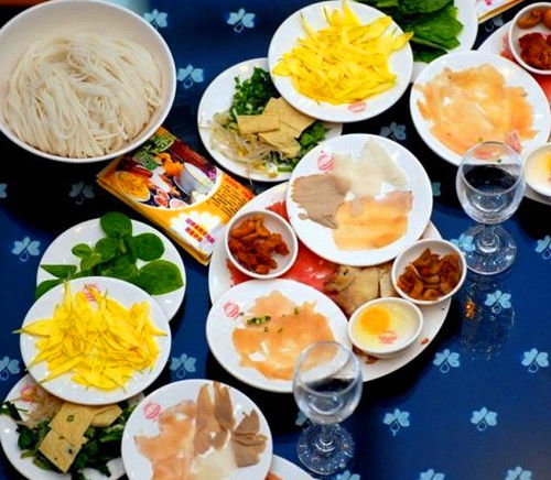 蒙自过桥米线(图：游云南网)