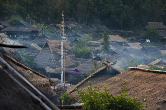 避世的古寨(图片来源：@云南旅游)