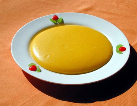 安阳的风味小吃主要有皮渣,三不沾,安阳血糕,粉浆饭,安阳"三熏",抽丝