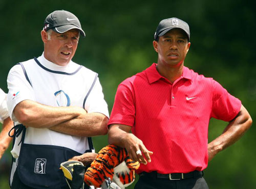 伍兹与球童威廉姆斯（新浪配图）