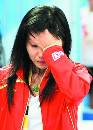 周继红处在了风口浪尖，多年来一直风波不断。