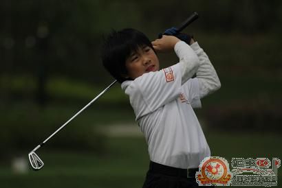 小选手谢文量试场