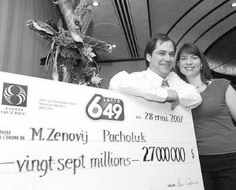 高鼻梁的帕卓路克夫妇。