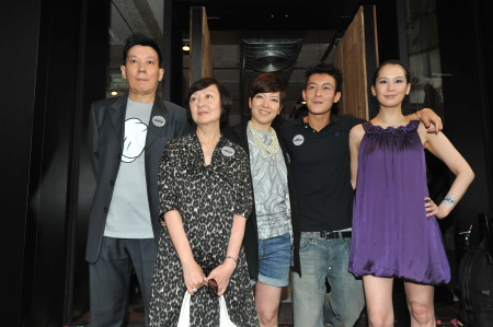 Edison Chen的一家也来助阵