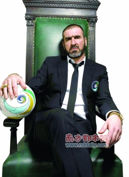 　　这是纽约宇宙为坎通纳拍的一组宣传照。坎通纳拥有一切美国体育所需要的东西：明星气质、叛逆个性、娱乐精神。