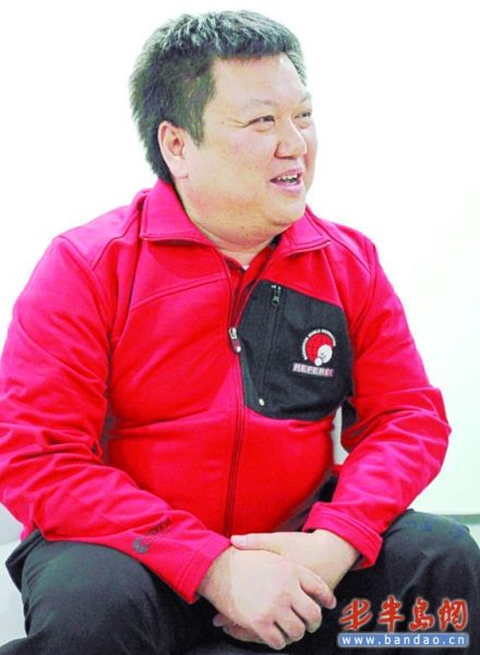 裁判长李开荣。记者 张伟摄