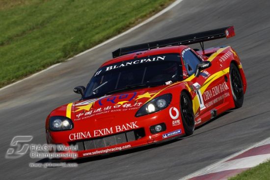 中国赛车队董荷斌驾驶的11号赛车(图片:FIA GT1)