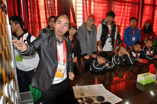 国跳竞委会仲裁、国际跳棋国家队总教练叶荣光授课