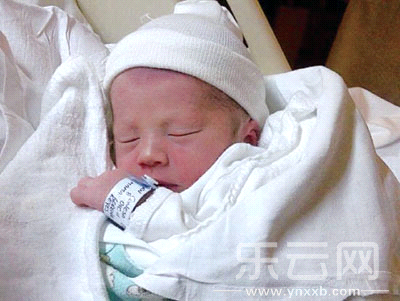 奥查娅生孩子了