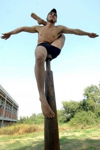 印度传统运动“Mallakhamb”