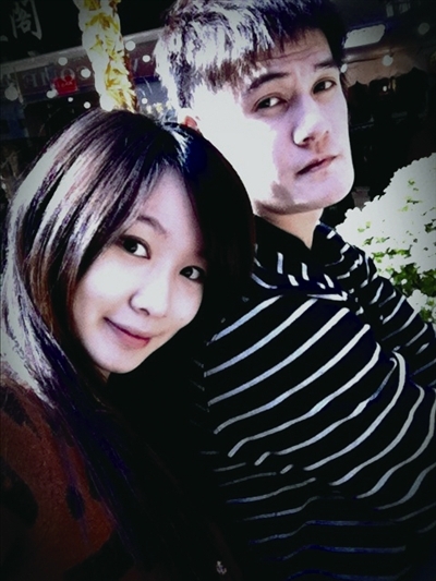 男：洪志善 女：叶芳瑜