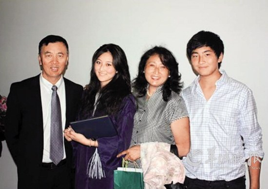 杨锡兰一家四口