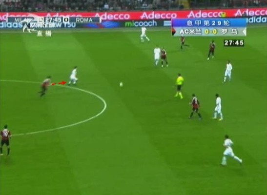 图20 博内拉准备上抢托蒂