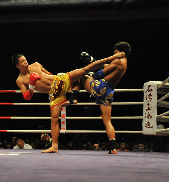 郭冬旺(黄色底裤)