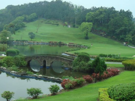 适合全年四季击球休憩