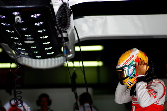 排位赛时迈凯轮的失误提前毁掉了汉密尔顿的比赛。