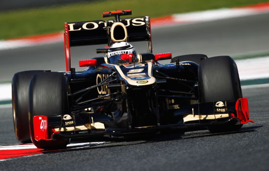 直到比赛尾声温度上升，路特斯才发挥真正的实力，开始作出最快圈速，优势达1秒。