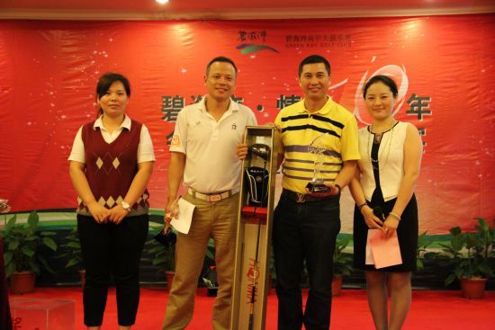 总杆季军：龙  飞 叶建中