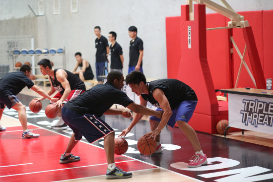 孟铎韩硕进行特训