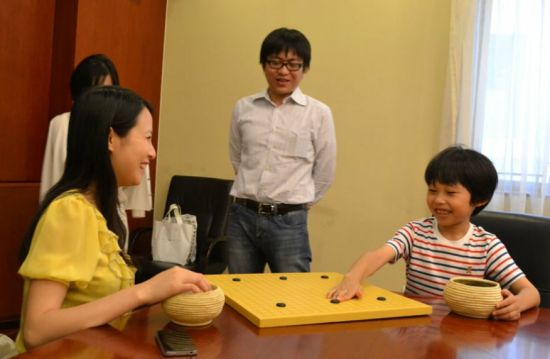 孔德志被让6子挑战陈盈