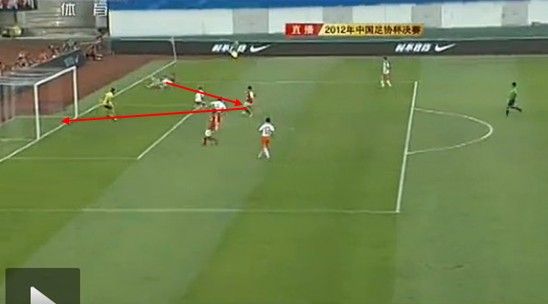 图9 张琳芃铲传，巴里奥斯推射