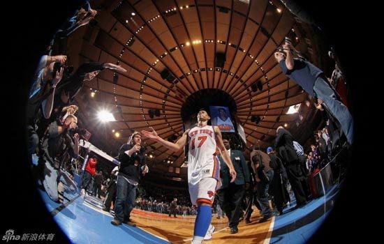 林书豪！林疯狂！