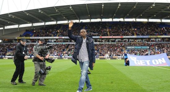 姆万巴死里逃生