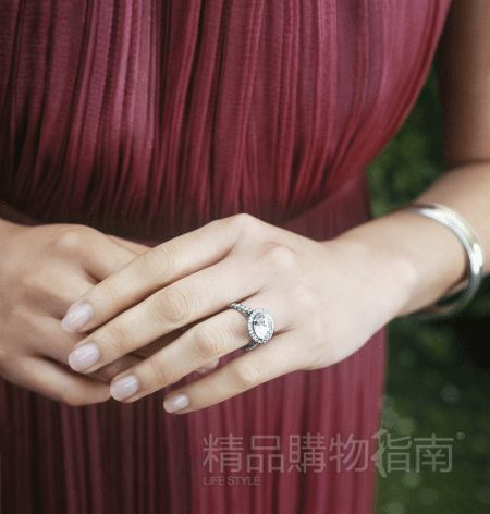 Cartier Destinée订婚戒指
