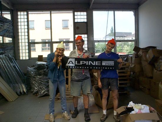 ALPINE PRO创立初期的仓库