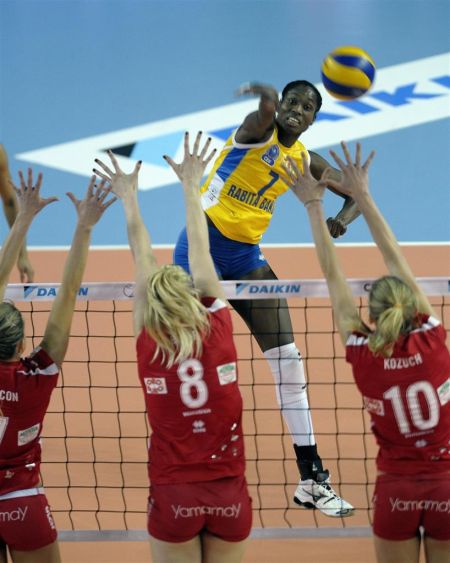 蒙塔诺闪耀全场