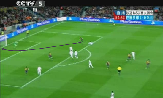 图19 萨帕塔上抢失误，比利亚弧线球破门