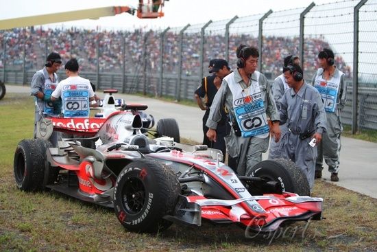 2007年F1中国站汉密尔顿意外退赛