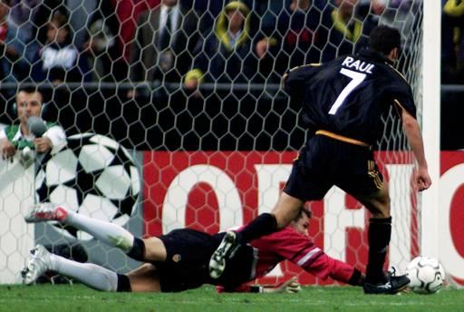 劳尔单刀破门。