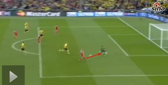 图7 罗本捅射被魏登费勒挡出