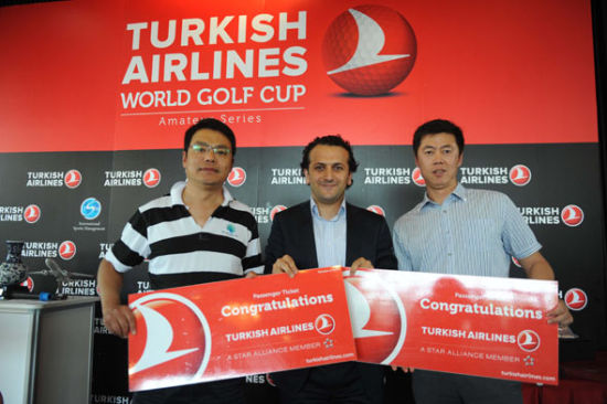 李鸿飞(左)、Veysel-Tas、吴强(右)