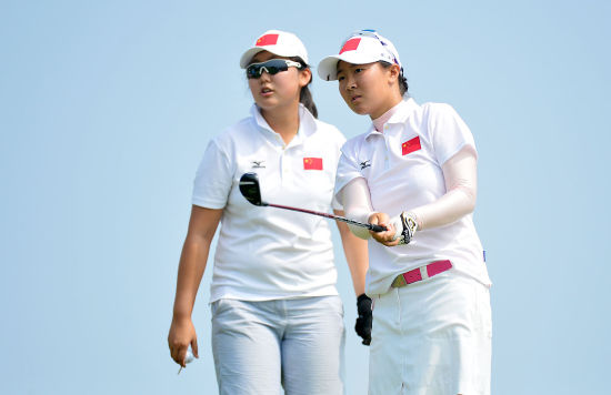 吴莎（左） 高美祺（右）