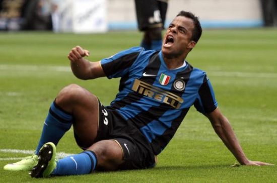 小曼奇尼在两家俱乐部的经历都很失败