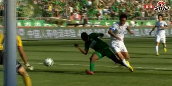 图3，乌塔卡失去重心