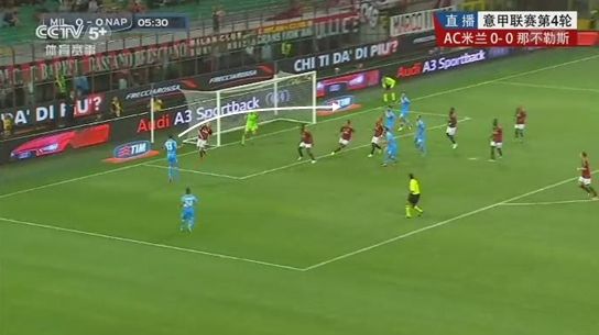 图10 阿尔比奥尔头球摆渡