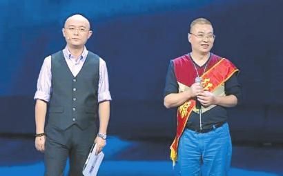 52岁“彩票哥”欲寻25岁女友