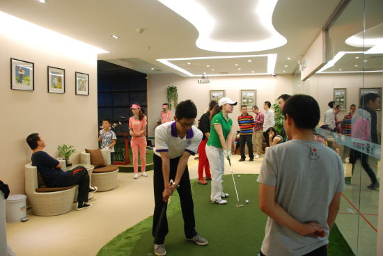 顾客体验衡泰信推杆果岭