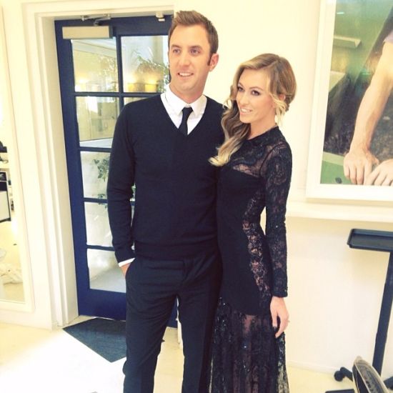 达斯汀-约翰逊与未婚妻鲍琳娜-葛瑞兹基