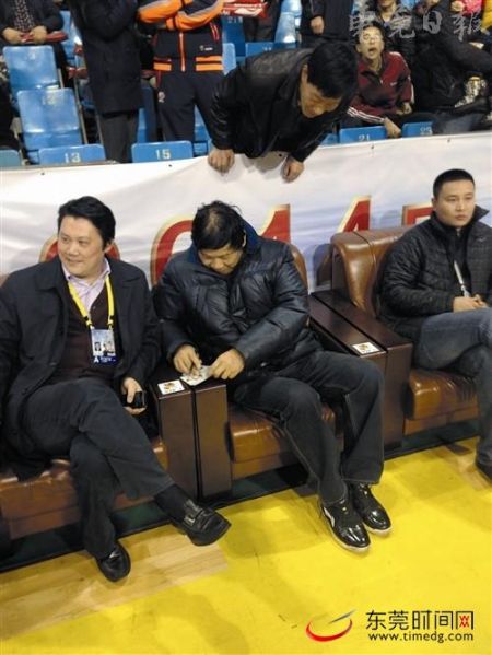 离开了CBA的王兴江依然洒脱 本报记者 张予 摄