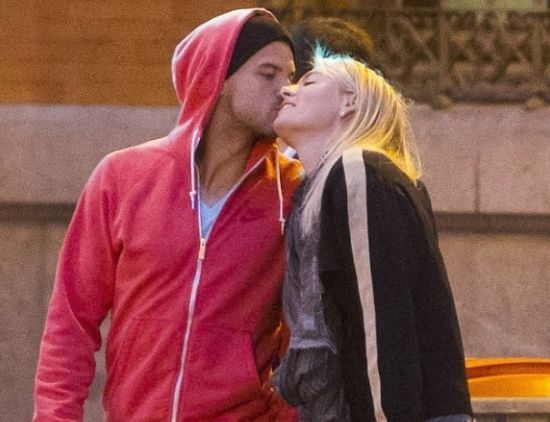 莎娃与季米特洛夫恋情曝光